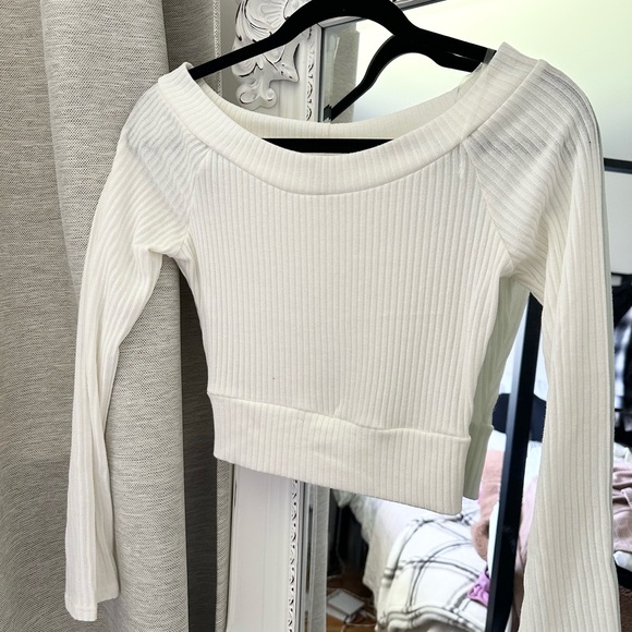 Windsor Store White Ribbed Off Shoulder Long Sleeve - Picture 2 of 3